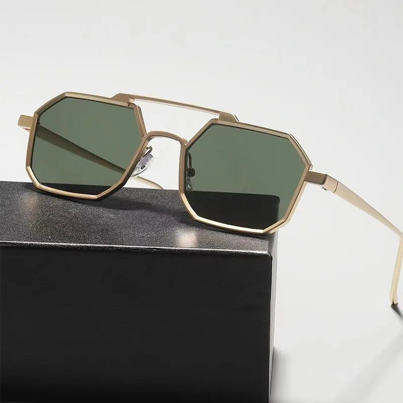 Classic Metal Punk Square Sunglasses Men Women Retro Double Bridges Fashion Woman Polygon Sunglasses Trendy Vintage Shades UV400